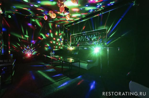 Интерьер ресторана Friends Hall Харизма