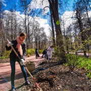 Субботник в Нескучном саду 2017