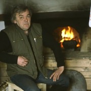 Выставка «Валенки 57 размера, или «Слушай, дерево»