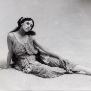 Выставка «Лев Бакст / Leon Bakst. К 150-летию со дня рождения»