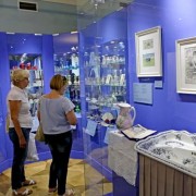 Выставка «Французские парфюмеры в Москве в конце XIX – начале ХХ века»