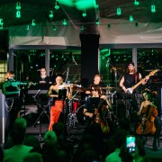 Симфонический трибьют-концерт легендарным Queen  на теплой панорамной крыше