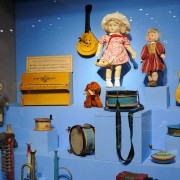 Выставка «Другое детство. Игрушки 1920-х – 1950-х годов»