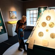 Выставка «Страницы истории России в медальерном искусстве ХХ века»
