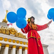 Многонациональный праздник «Абрикос» на ВДНХ 2022