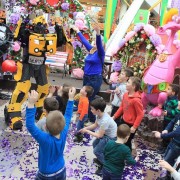 Развлечения в крытом парке аттракционов Happylon в ТРК VEGAS
