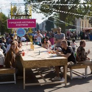Фестиваль фудтраков на ВДНХ 2016 