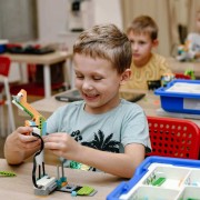 Зимний городской лагерь по робототехнике и программированию «Лига Роботов» 2023