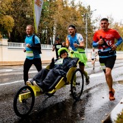Инклюзивный забег #БольшеЧемМожешь 2023