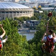 Воздушная трасса Zipline на Воробьевых горах фотографии