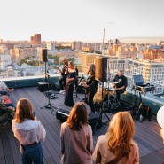 Открытие сезона атмосферных летних джазовых концертов на крышах 2022 фотографии