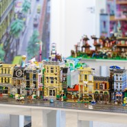Магия Lego в центре Москвы фотографии