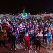 Новогодняя ночь 2017 на катке ВДНХ фотографии