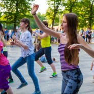 Танцы в парках Москвы 2017 фотографии