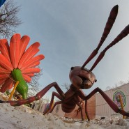 Парк гигантских насекомых на ВДНХ фотографии