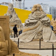 Выставка скульптур из песка в Коломенском фотографии