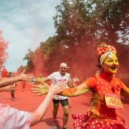 Красочный забег в «Лужниках» 2017 фотографии
