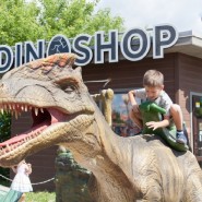Магазин Dinoshop в парке «Сказка»  фотографии