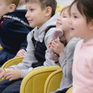 Интерактивный детский спектакль «Новогодний переполох в оранжерее Деда Мороза» 2022-2023 фотографии