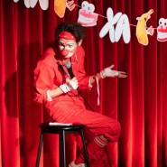 Стендап для детей: семейное комедийное шоу выходного дня фотографии