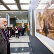 Выставка «Искусство и Мир» фотографии
