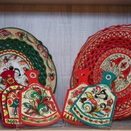 Выставка-ярмарка народных художественных промыслов «ЛАДЬЯ. Зимняя сказка-2022» фотографии