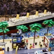 Магия Lego в центре Москвы фотографии