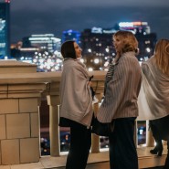Уютный итальянский джаз 50-60-х в атмосферном мини-палаццо с террасой «Love from Capri» 2023 фотографии