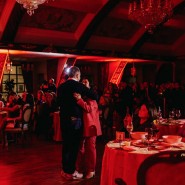 Уютный итальянский джаз 50-60-х в атмосферном мини-палаццо с террасой «Love from Capri» 2023 фотографии