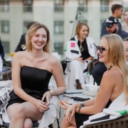 Концерты на крыше с видом в Москве: три центральных площадки Roofevents этим летом фотографии
