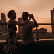 Концерты на высоте с видом на Москва-Сити в закатных оттенках. Два вечера — два состояния фотографии