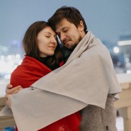 Французское Рождество на теплой крыше: уютный джаз и легендарные новогодние хиты от звезды из Европы 2024 фотографии