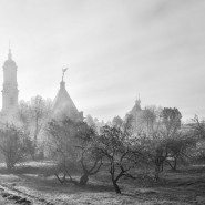 Выставка «Стена и Слово. Русский монастырь на границе с небом. Эдуард Бояков, Михаил Розанов» фотографии