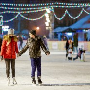 Обучение катанию на коньках в парках Москвы 2023 фотографии