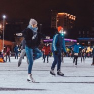Катки в парках Москвы 2022-2023 фотографии