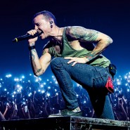 Симфонический трибьют-концерт Linkin Park на крытой крыше при 1500 свечей фотографии