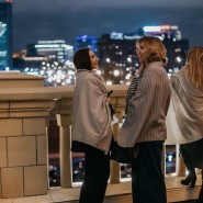 Нью-Йоркский ретро-джаз 60-х: живой концерт с видом на Москву «Love from New York» 2023 фотографии