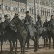 Выставка «Цветные осколки Империи» фотографии