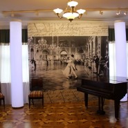 Выставка «Война и мир» С.Ф. Бондарчука. К 100-летию со дня рождения режиссера» фотографии