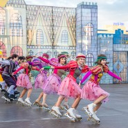 Спектакли на роликах от Петра Чернышева 2022 фотографии