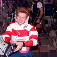Выставка «У них под каблучками — звёзды!» фотографии