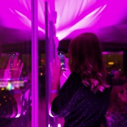 «Дюна», «Темный рыцарь» и другие вселенные Ханса Циммера: симфонический концерт при свечах на панорамной крыше фотографии