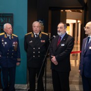 Выставка «Великая Отечественная война в современном медальерном искусстве» фотографии