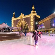 Каток на ВДНХ 2023-2024 фотографии