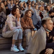 Летние кинотеатры в парках Москвы 2022 фотографии