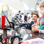 День семьи, любви и верности на ВДНХ 2022 фотографии