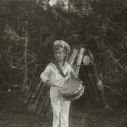 Выставка «Частная жизнь семьи императора Николая II. Фотографии из личных альбомов» фотографии
