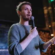 Стендап-шоу от комиков ТНТ и YouTube в атмосферных заведениях Москвы 2021 фотографии