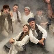 Одна абсолютно счастливая деревня фотографии