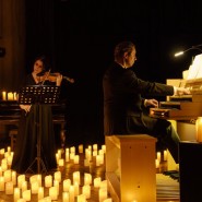 Ludovico Einaudi: неоклассика при свечах фотографии